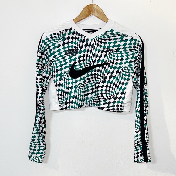 Tops - Nike sportswear geometric checkered green black and white long sleeve crop tee